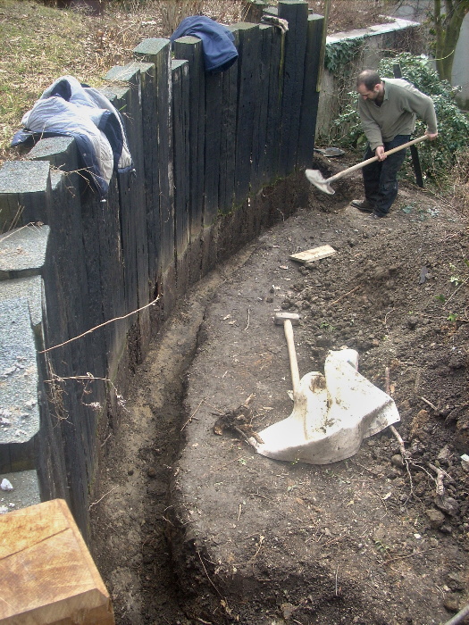 Podolí - palisády z dubových trámů 035