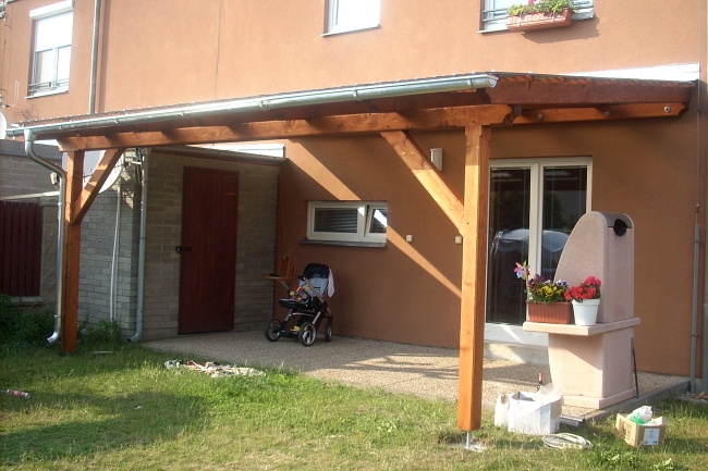 Jenštejn - zastřešená pergola (3)